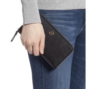 EUC Tory Burch Wallet
